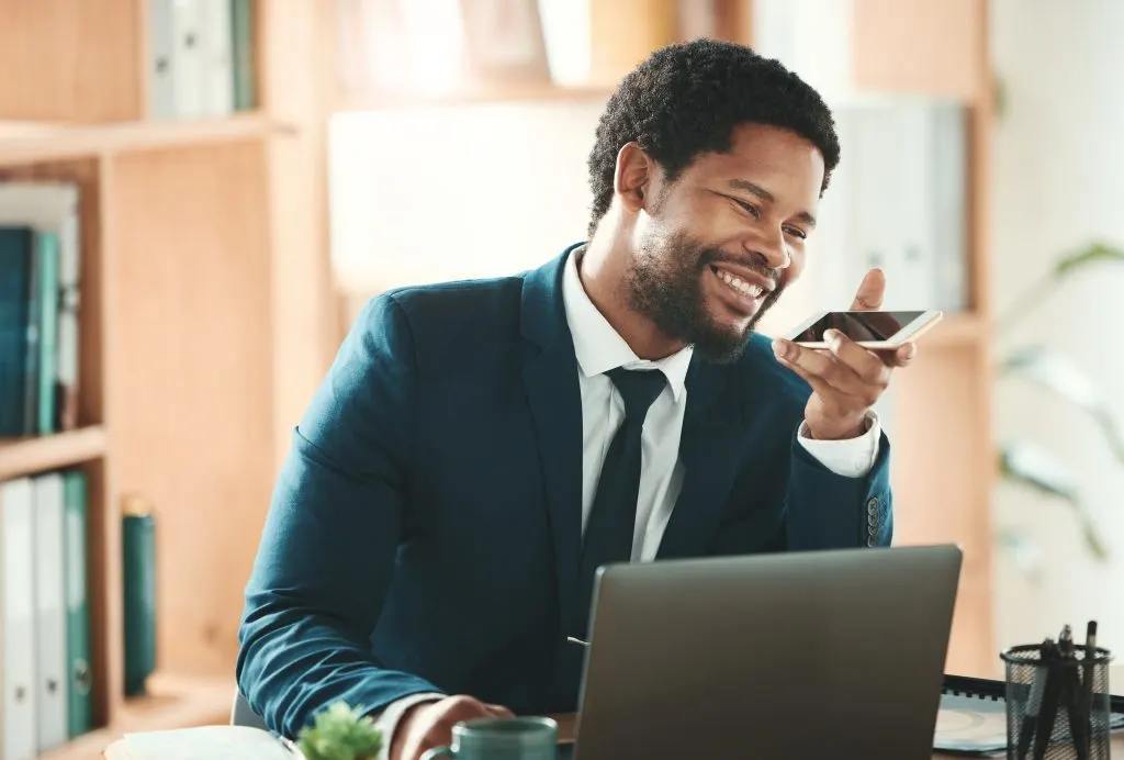 Explosion des réseaux sociaux dans la communication B2B : découvrez les astuces indispensables pour booster votre entreprise !