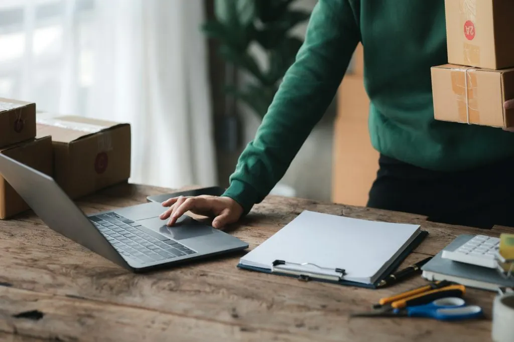 Formation dropshipping : apprenez à créer votre boutique en ligne et à développer votre activité de vente en ligne.