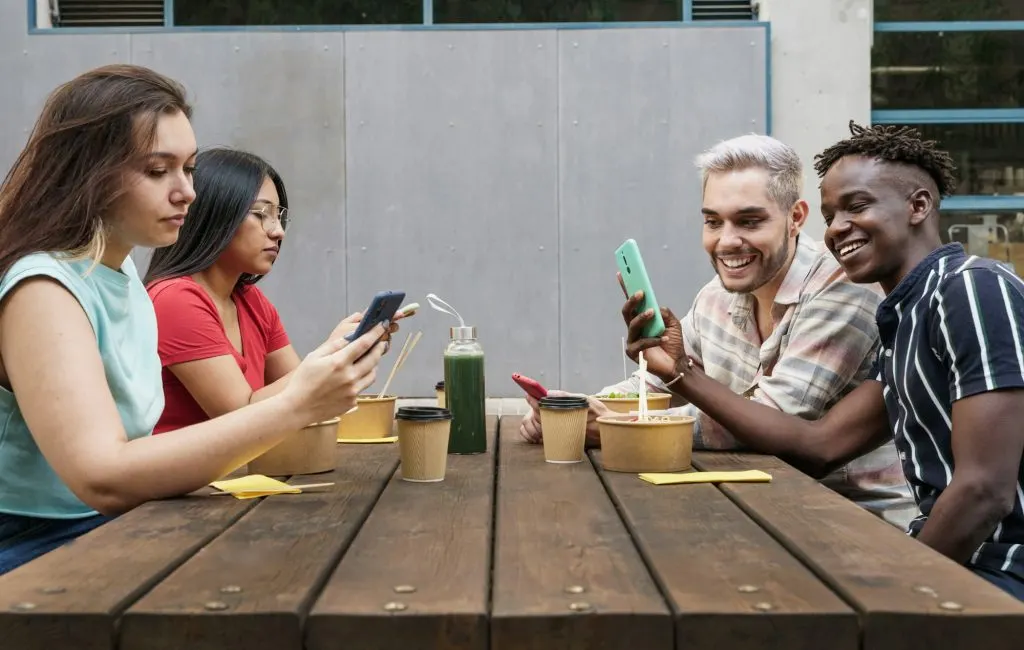 Promouvoir Shopify sur les réseaux sociaux : conseils et astuces