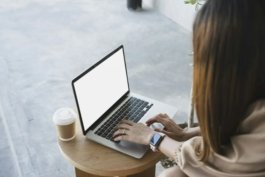 Hébergement Hostinger : revue de la plateforme Waxoo en moins de 100 caractères