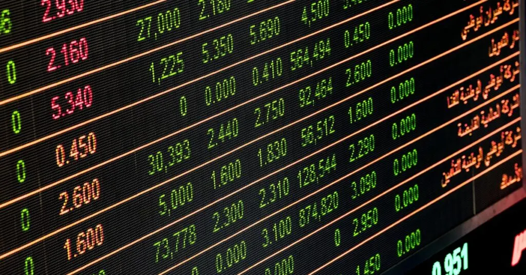 découvrez les stratégies d'investissement efficaces pour faire fructifier votre capital. apprenez à naviguer dans le monde des investissements, des actions aux obligations, et maximisez vos rendements tout en minimisant les risques.