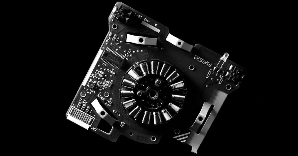 découvrez tout sur les semiconducteurs : définition, fonctionnement, applications dans l’électronique, innovations récentes et impact sur l’industrie technologique.