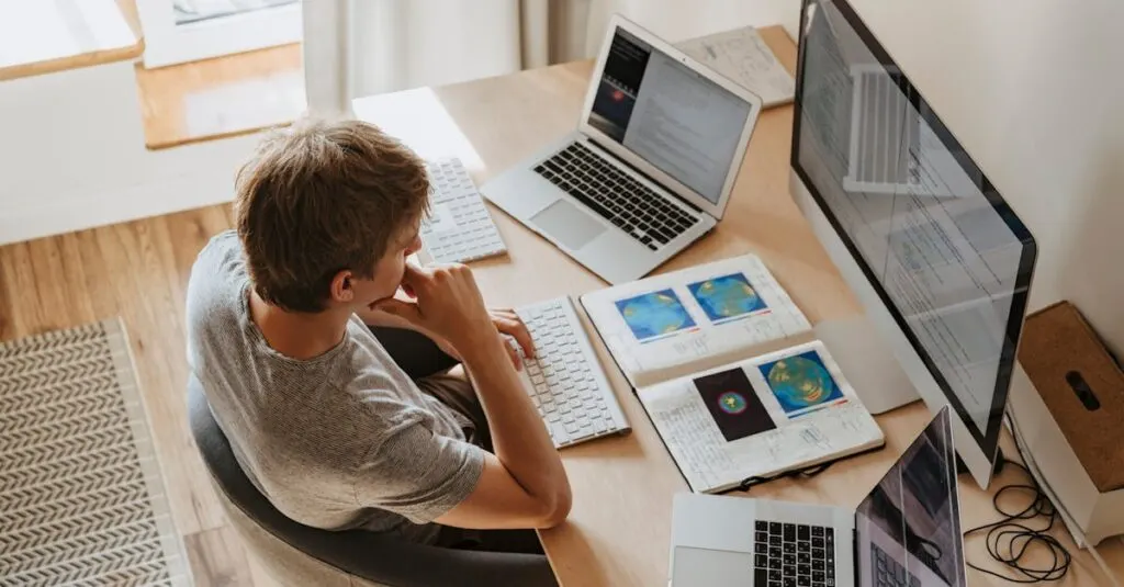 découvrez ce qu'est une interface cerveau-ordinateur, son fonctionnement, ses applications innovantes en santé, neurosciences et technologie, ainsi que les enjeux éthiques liés à son développement.
