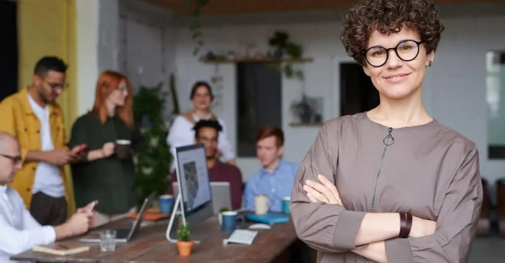 découvrez les clés du leadership dans une startup spécialisée en intelligence artificielle pour booster l'innovation et la croissance de votre entreprise.