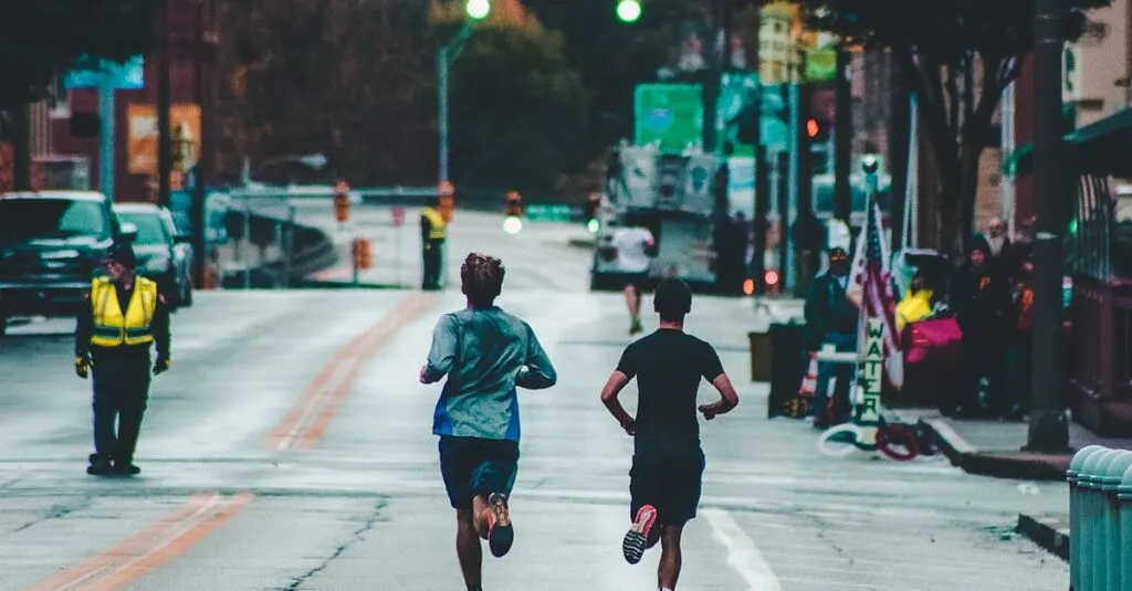 découvrez tout ce qu'il faut savoir sur le marathon : conseils d'entraînement, histoire de cette course mythique, et astuces pour bien préparer votre prochain défi de 42 km.