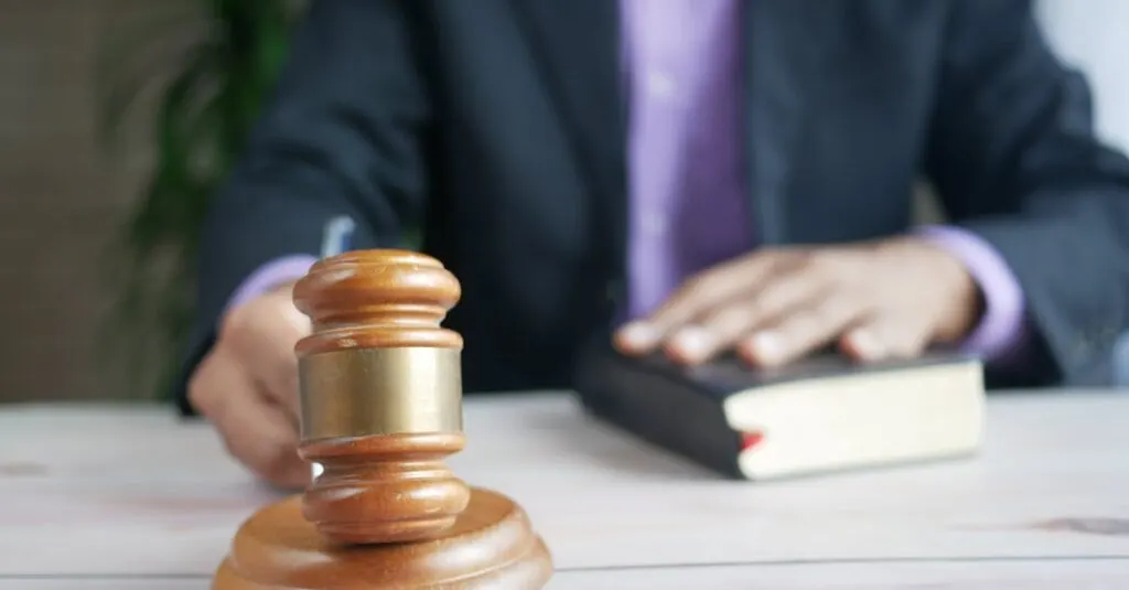découvrez tout sur le licenciement ministériel : définitions, procédures et implications dans le contexte gouvernemental.