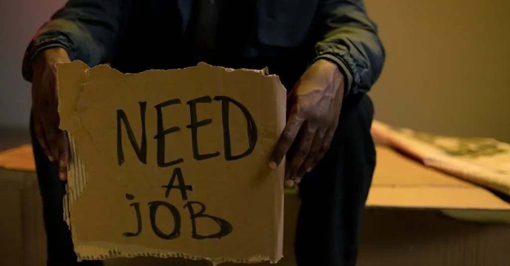 découvrez les enjeux de la crise de l'emploi et ses impacts sur le marché du travail, ainsi que des solutions pour y faire face efficacement.