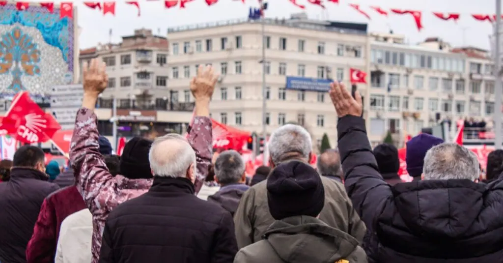 participation en actions cotées : investir dans les actions publiques pour diversifier votre portefeuille et bénéficier de la croissance des entreprises.