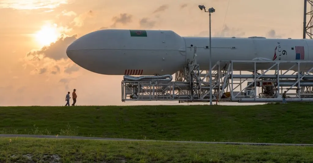découvrez spacex, la société innovante de technologie aérospatiale fondée par elon musk, spécialisée dans le développement de fusées réutilisables et l'exploration spatiale.