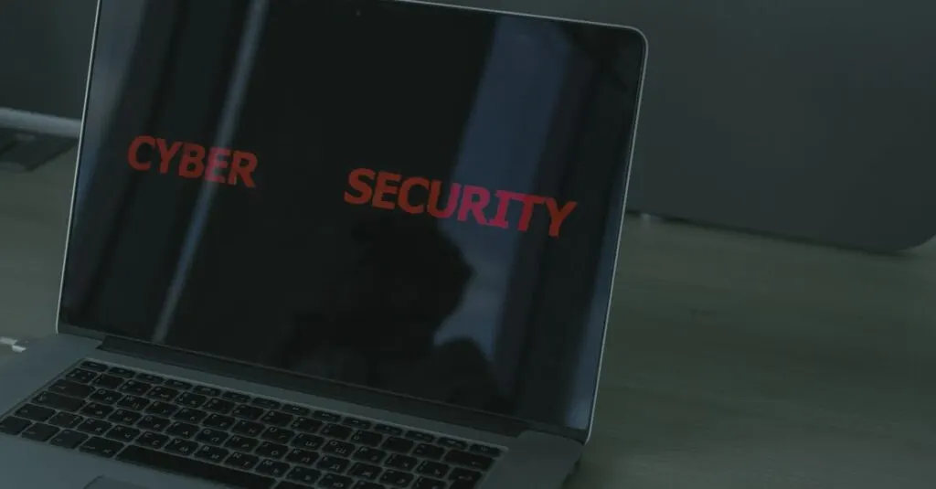 découvrez comment l'intelligence artificielle révolutionne la cybersécurité en offrant des avantages stratégiques pour protéger vos données et systèmes contre les cybermenaces.