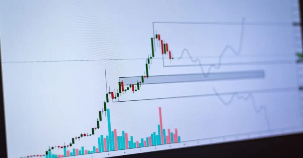 découvrez les raisons derrière la baisse du cours de l'action spacex et son impact sur les investisseurs.