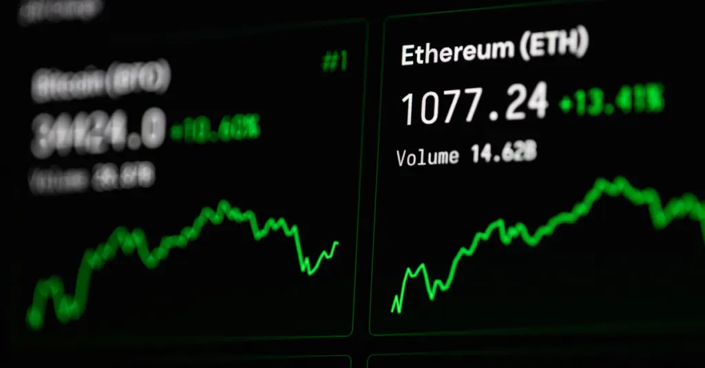 découvrez comment l'intelligence artificielle révolutionne l'investissement, optimisant les stratégies pour des rendements accrus et une prise de décision éclairée.