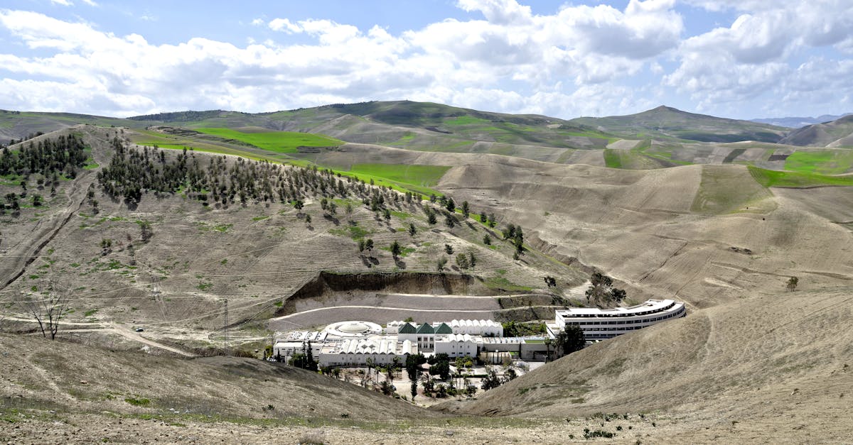 découvrez confluent cloud, une plateforme de streaming de données pleinement gérée qui facilite la création, le déploiement et la gestion de vos applications en temps réel. profitez d'une intégration fluide avec apache kafka pour transformer vos données en informations exploitables, tout en bénéficiant d'une scalabilité et d'une sécurité avancées.