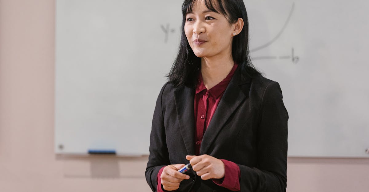 découvrez notre programme de formation exécutive conçu pour développer vos compétences en leadership, stratégie et gestion. renforcez votre expertise et préparez-vous à relever les défis du monde professionnel avec confiance et efficacité.