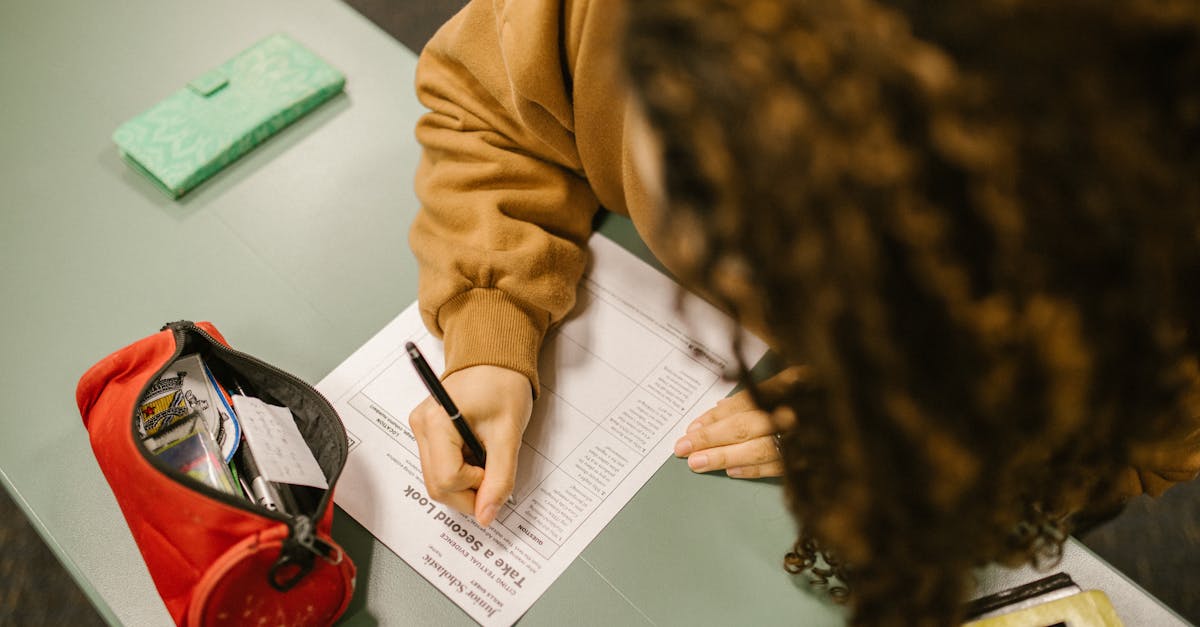 découvrez ce qu'est le cheating, ses causes, ses conséquences et comment l'éviter, que ce soit en amour, à l'école ou au travail. informations et conseils pour mieux comprendre ce phénomène.