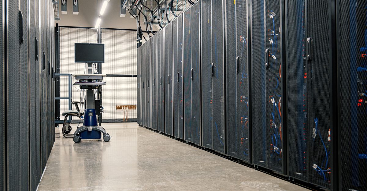 découvrez comment les centres de données dédiés à l'intelligence artificielle optimisent le stockage et le traitement des données pour des performances avancées et une innovation technologique.