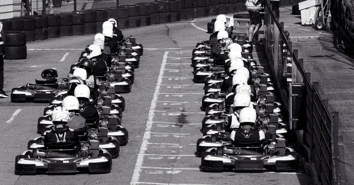 découvrez ai race, une compétition d'intelligence artificielle où innovation et technologie s'affrontent pour repousser les limites du possible.