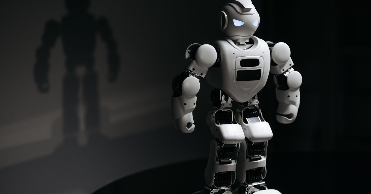 découvrez les robots humanoïdes, des machines avancées conçues pour imiter les mouvements et comportements humains, révolutionnant la technologie et l'interaction homme-machine.